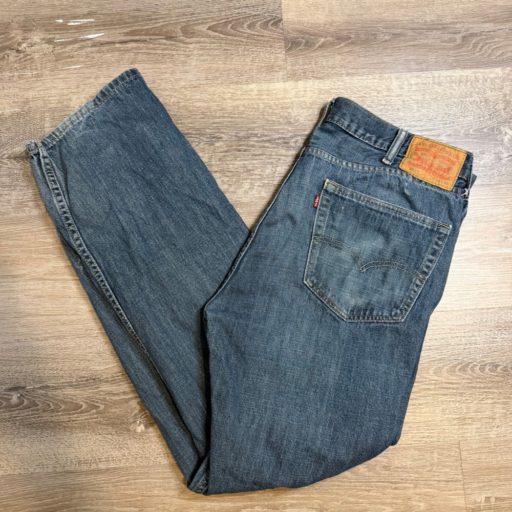 Levis 505 Regular Fit Straight Leg Mens Jeans Medium Wash Blue W38 L32